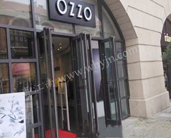 武漢不銹鋼地簧門為何需要定期調(diào)試地簧？